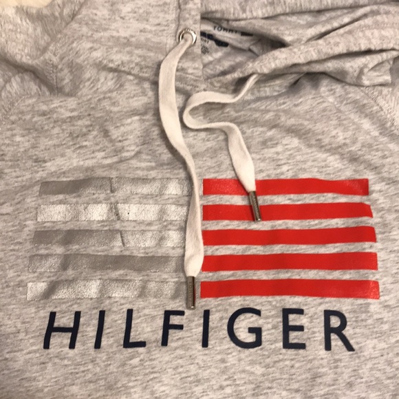 Grey Tommy Hilfiger large hoodie - Picture 4 of 10